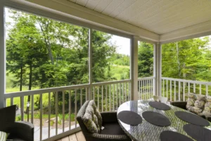 Integrated Screen Railing Stylish & Long Lasting Outdoor Protection