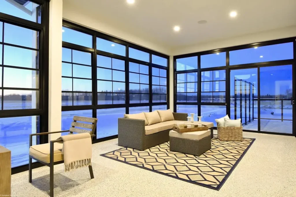 WeatherMaster™ Windows Durable and elegant, delivering panoramic views with superior insulation.