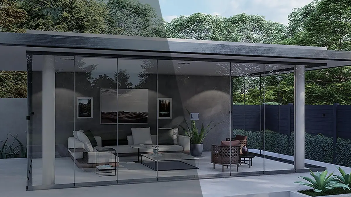 Sleek glass patio featuring a glass wall, highlighting the Novasun Horizon design.