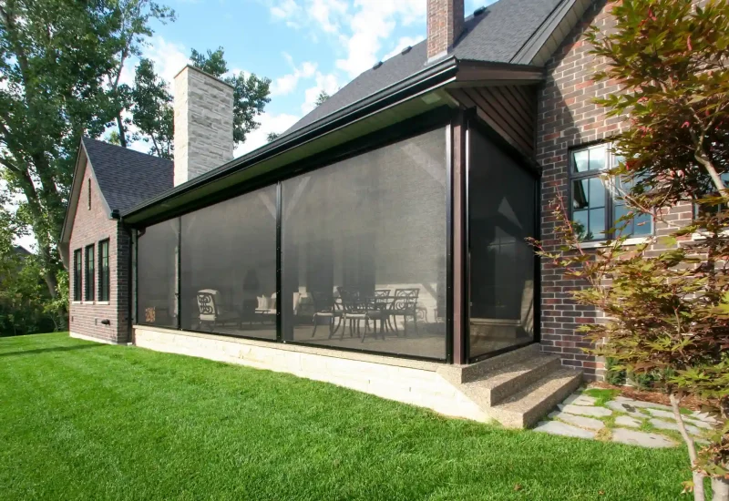 Enclosed Patio with Retractable Screen System