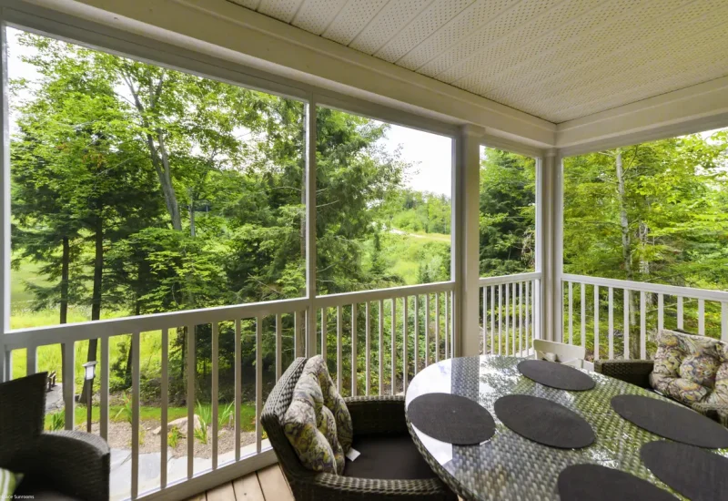 Integrated Screen Railing Stylish & Long Lasting Outdoor Protection